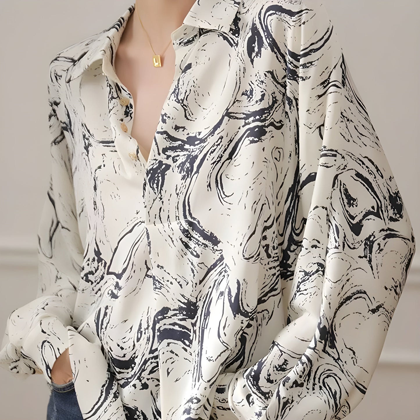Élodie Vintage Lace Blouse